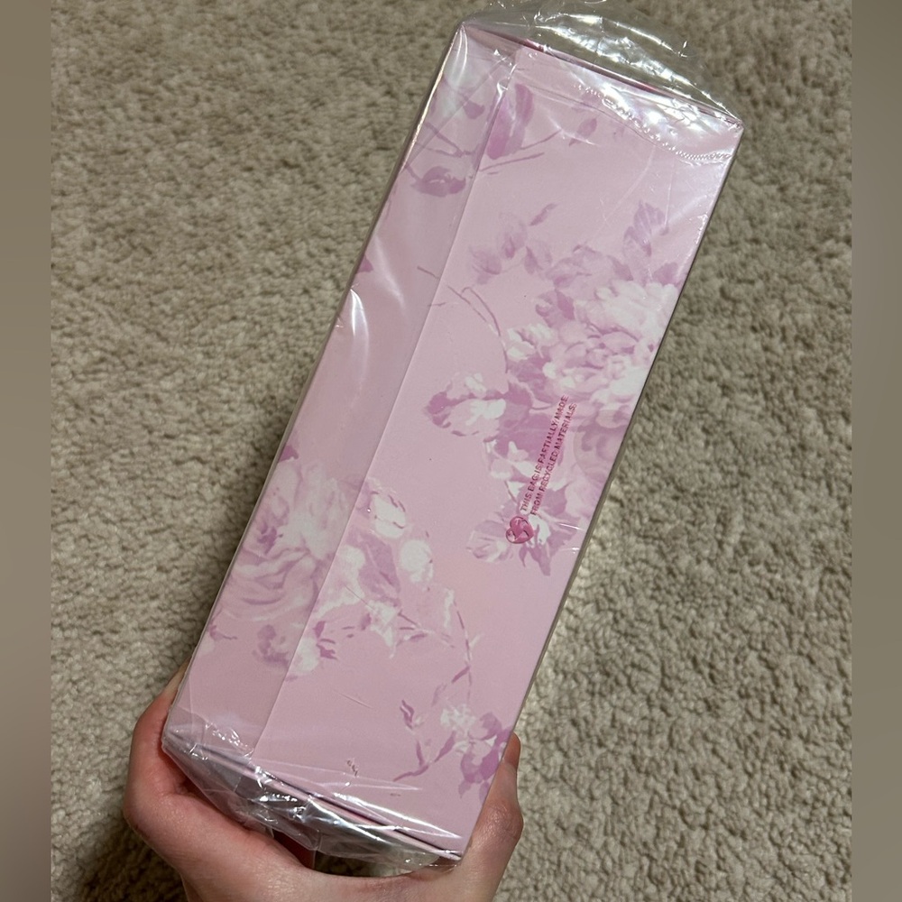 PINK LoveShackFancy Quilted Floral Makeup Bag Beaux Icons OS Barbiecore Y2K - Picture 8 of 11